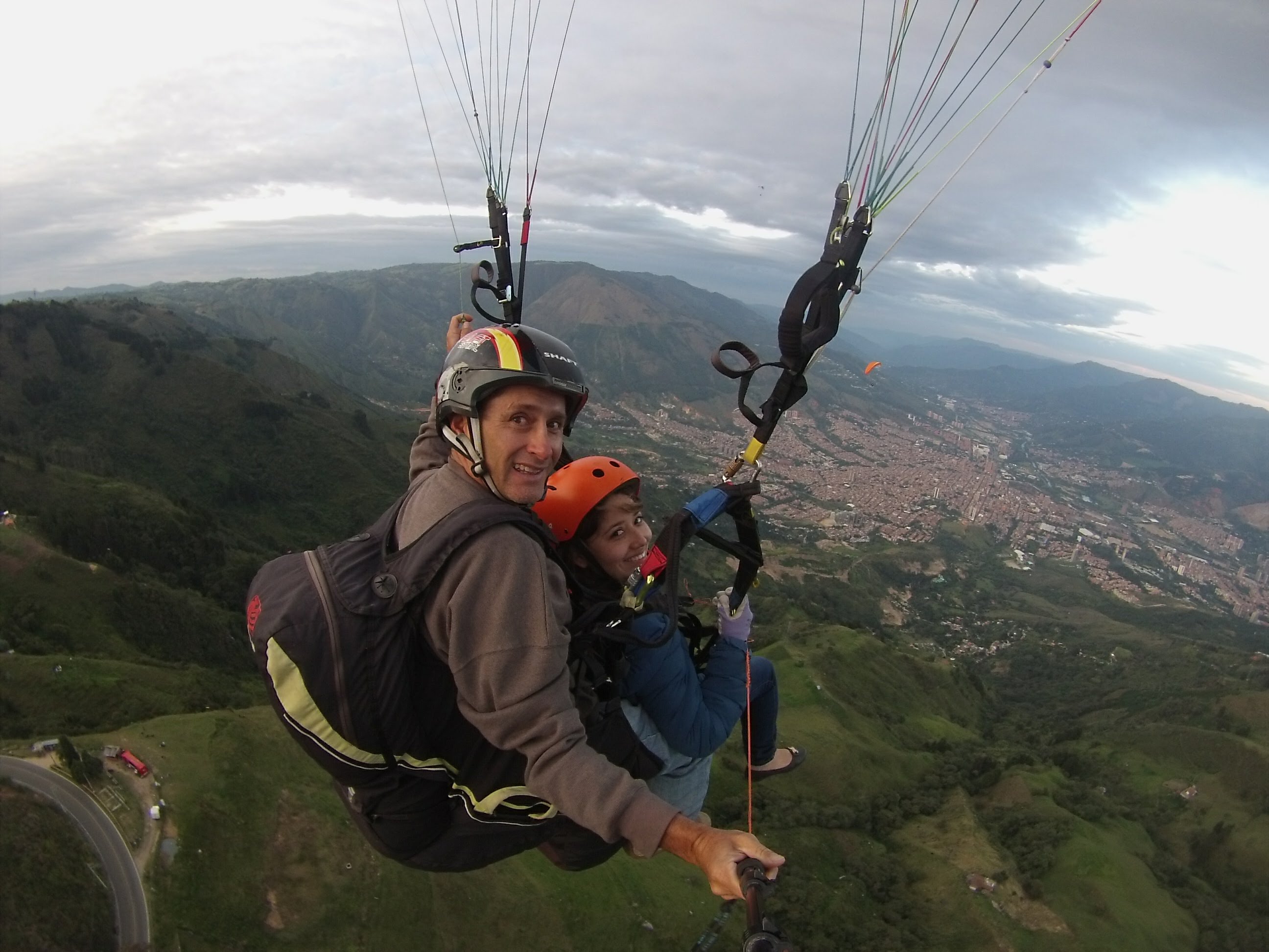 Adrenalina extrema en parapente